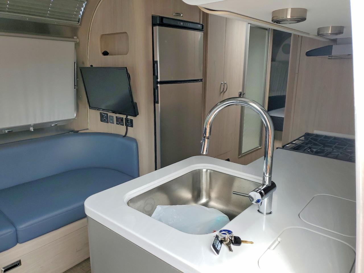 2024 AIRSTREAM TRAILER