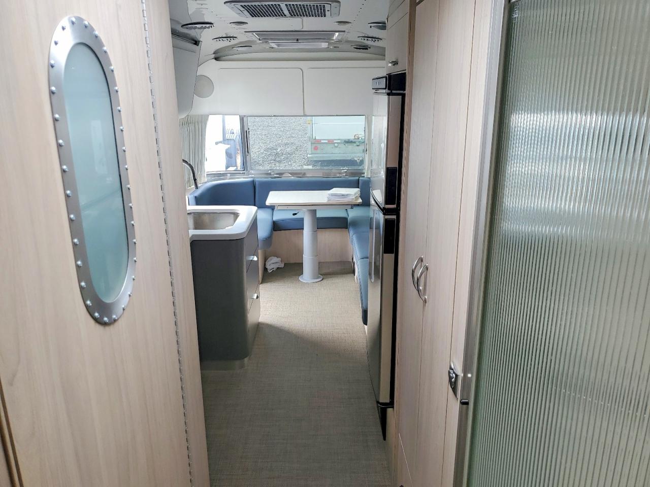 2024 AIRSTREAM TRAILER