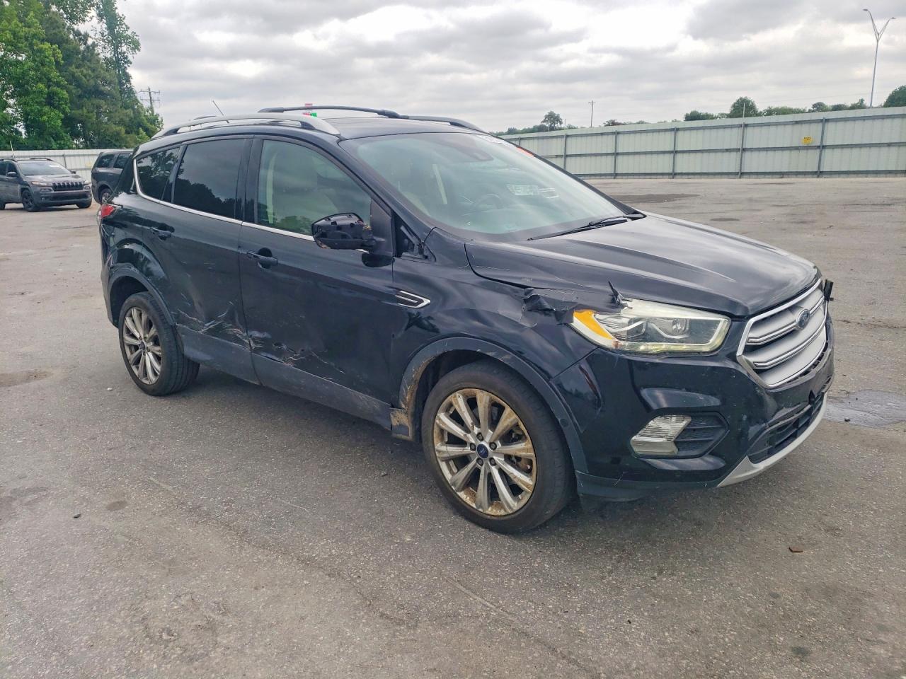 2017 FORD ESCAPE