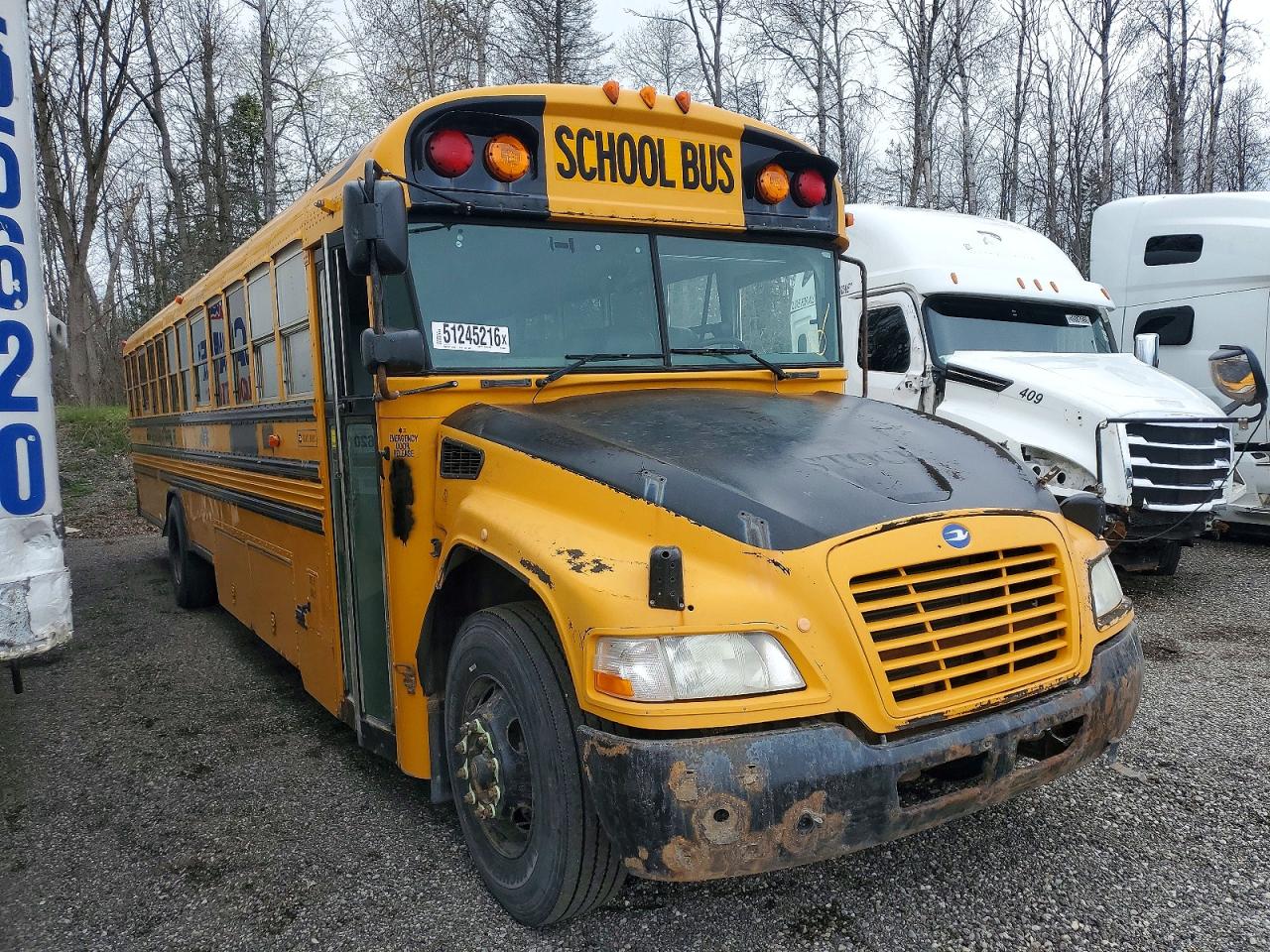 2013 BLUEBIRD SCHOOL BUS
