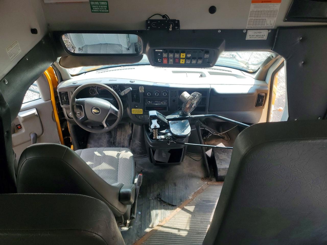 2011 THOMAS EXPRESS G4