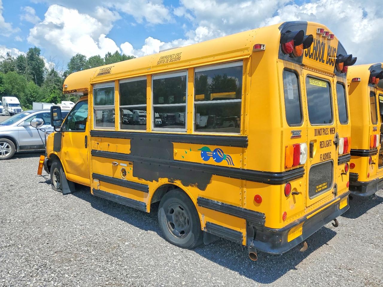 2012 THOMAS SCHOOL BUS