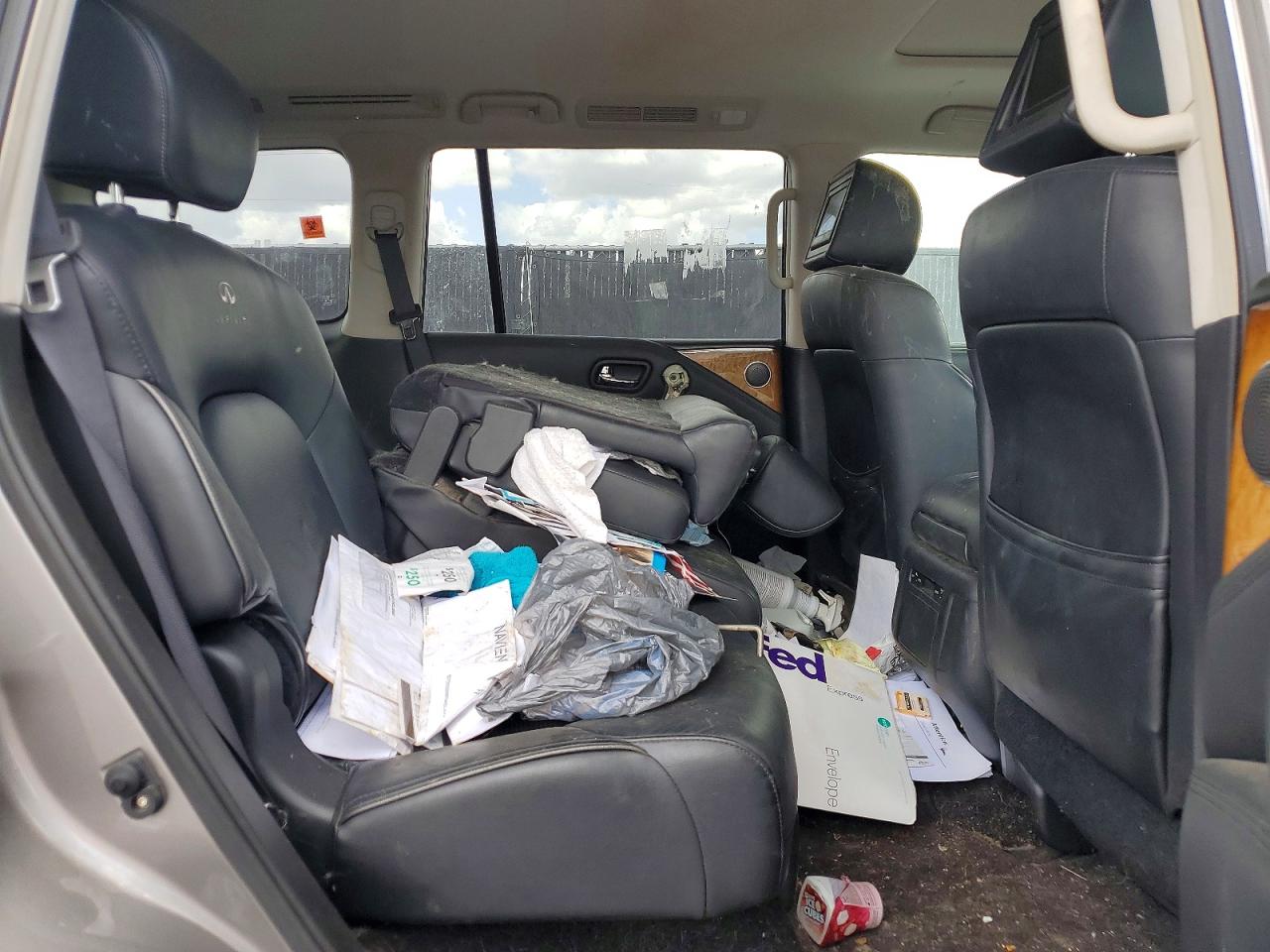 2017 INFINITI QX80