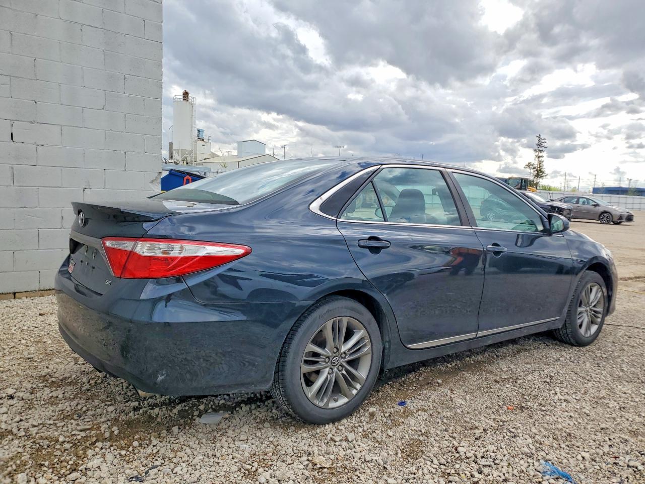 2017 TOYOTA CAMRY