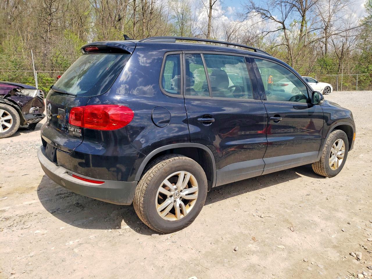 2015 VOLKSWAGEN TIGUAN