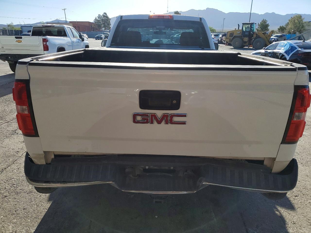 2016 GMC SIERRA