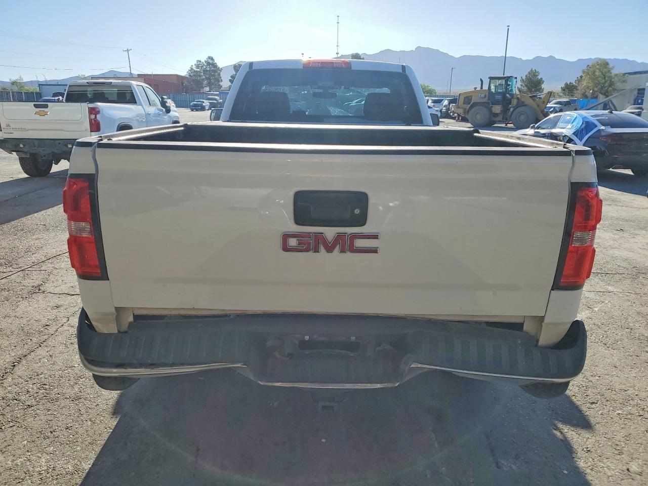2016 GMC SIERRA