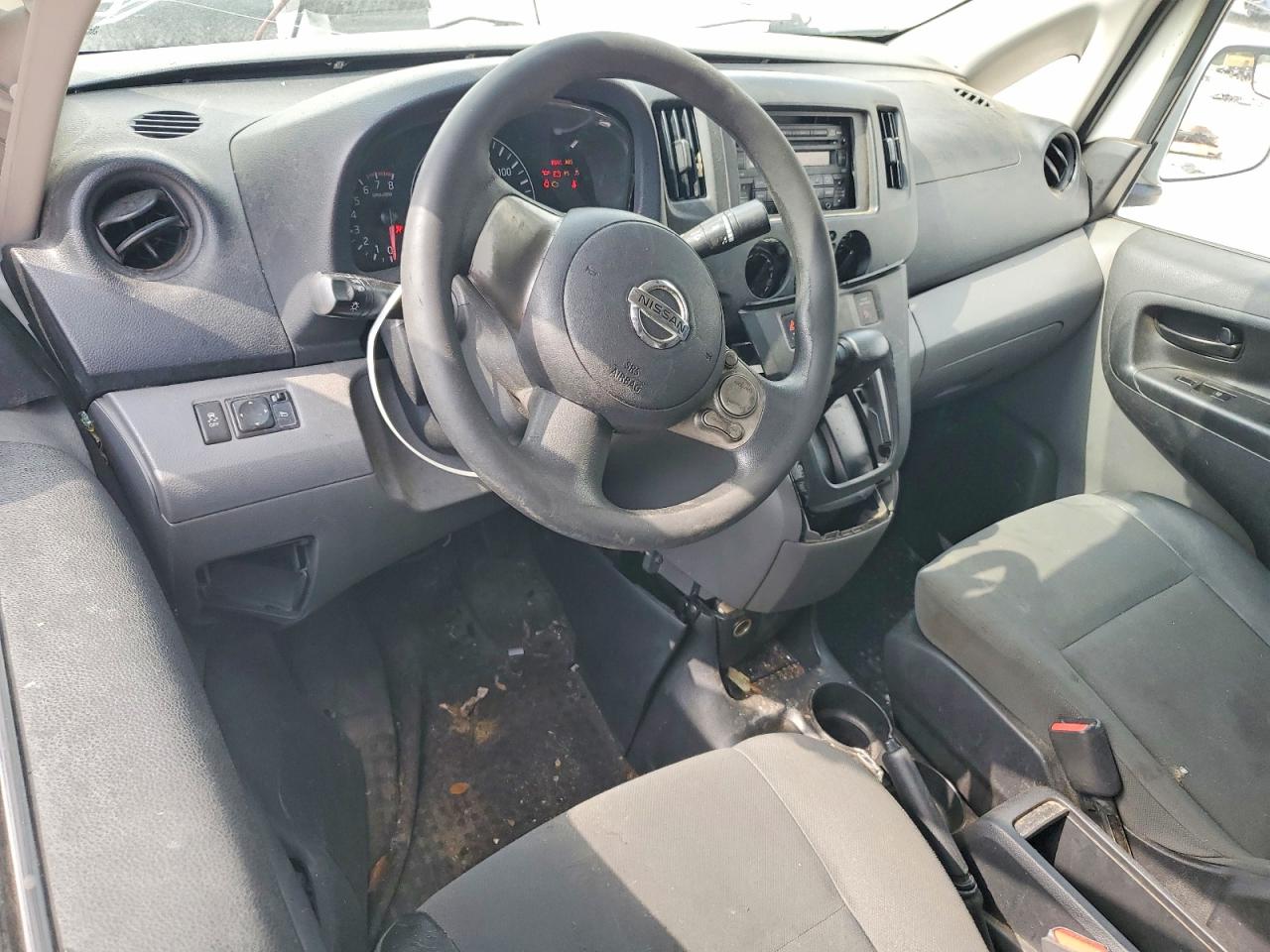2017 NISSAN NV