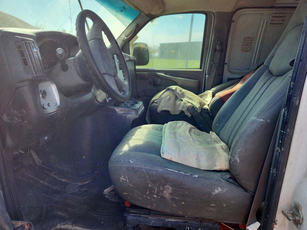 2006 CHEV EXPRESS