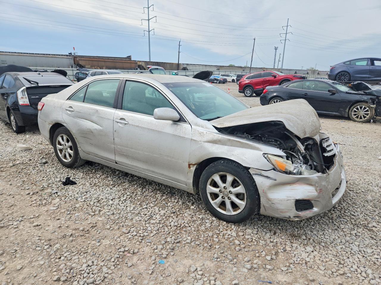 2011 TOYOTA CAMRY