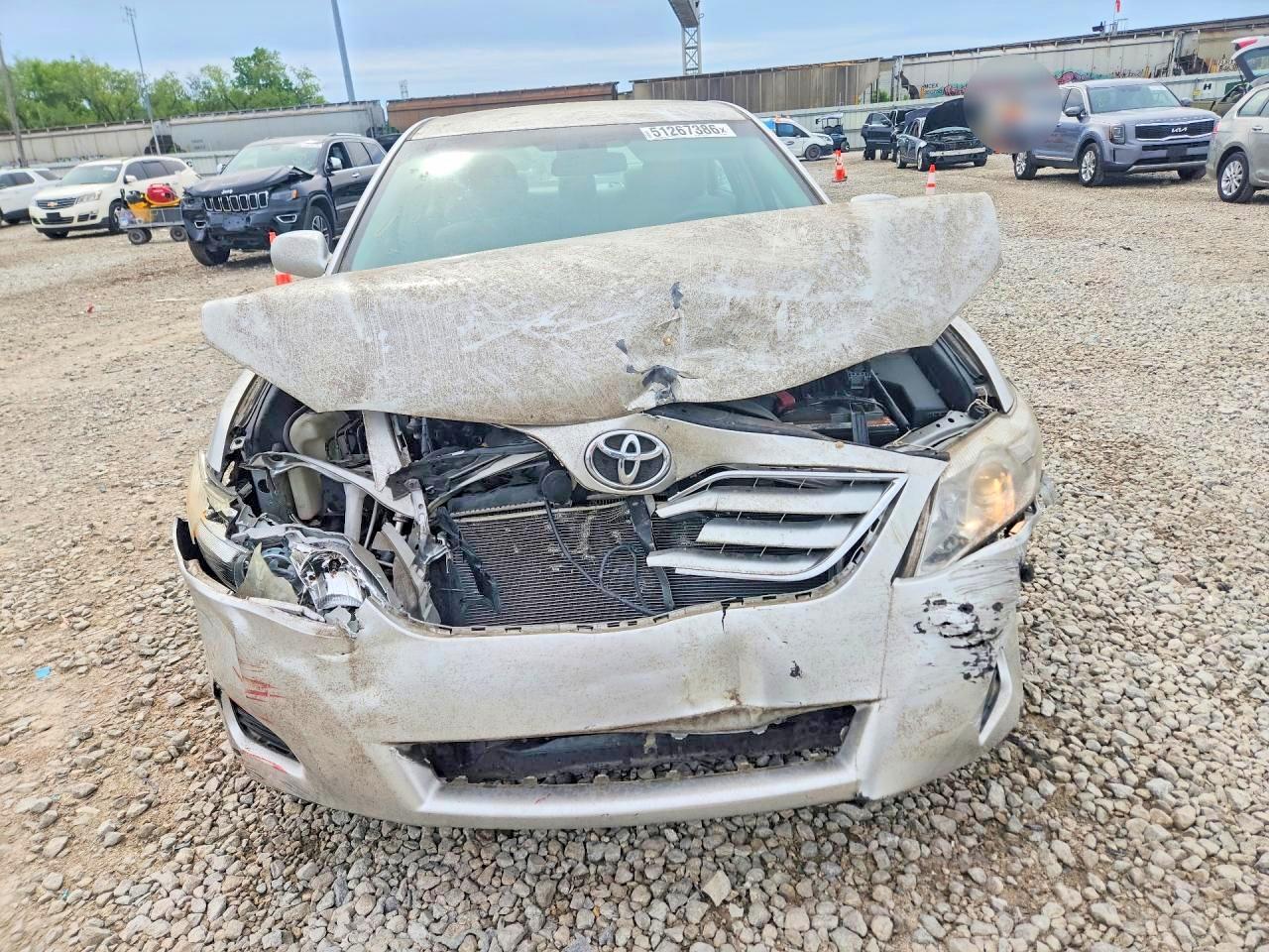 2011 TOYOTA CAMRY