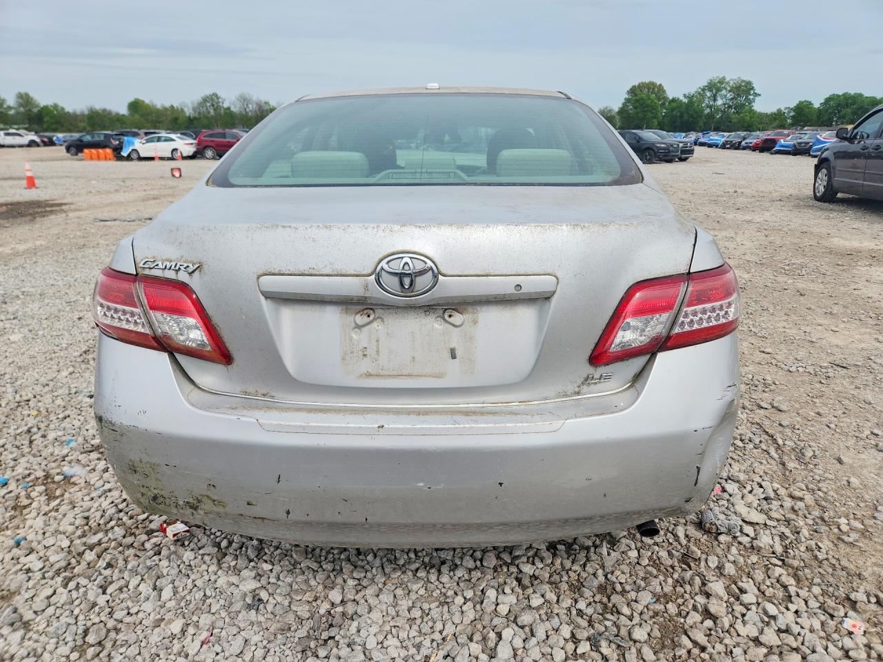 2011 TOYOTA CAMRY