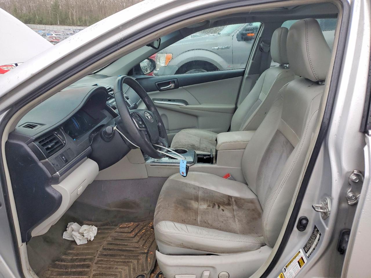 2012 TOYOTA CAMRY SOLA