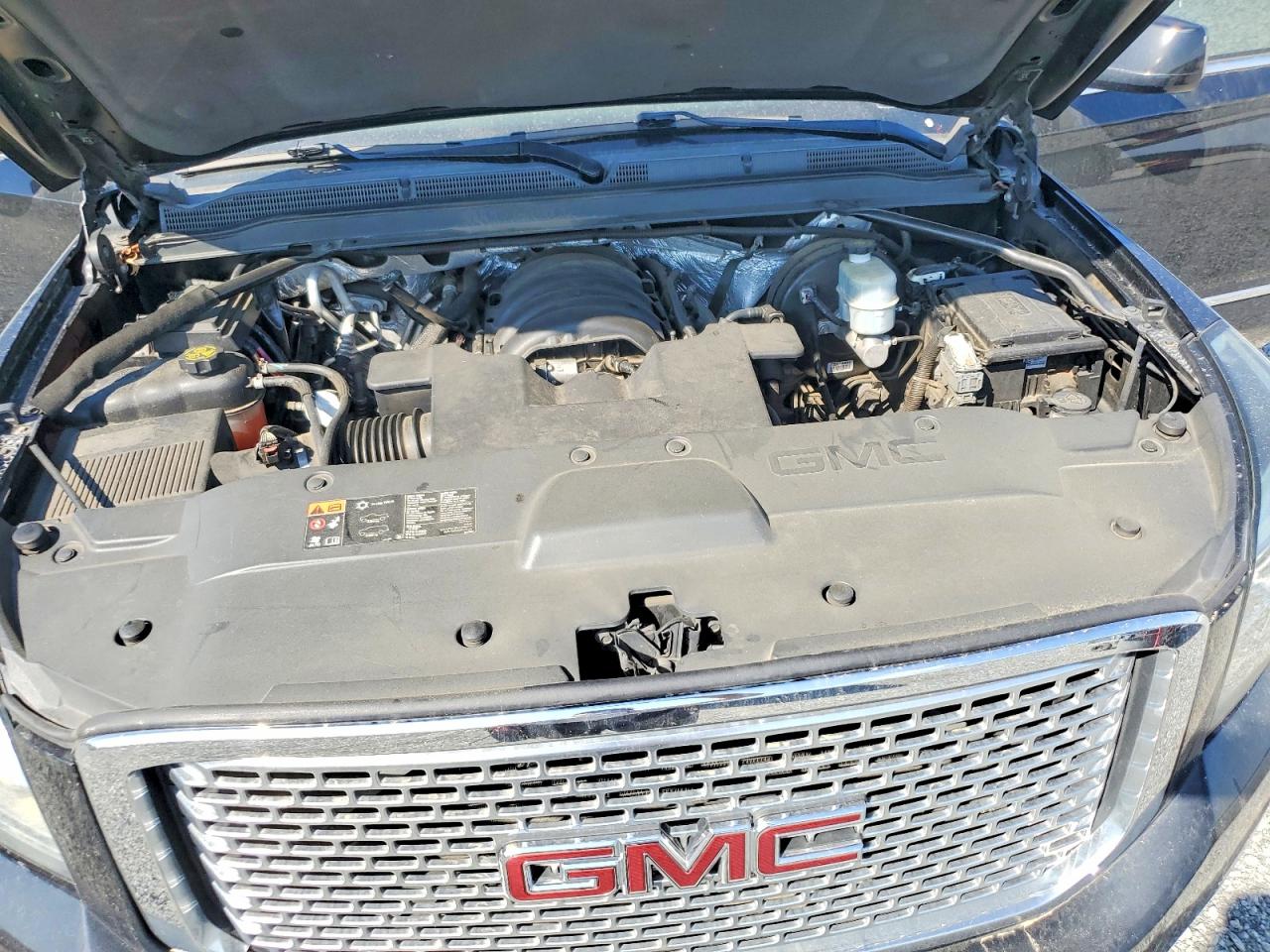 2015 GMC YUKON
