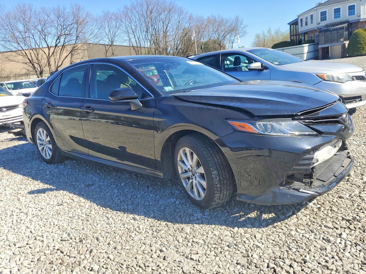 2018 TOYOTA CAMRY