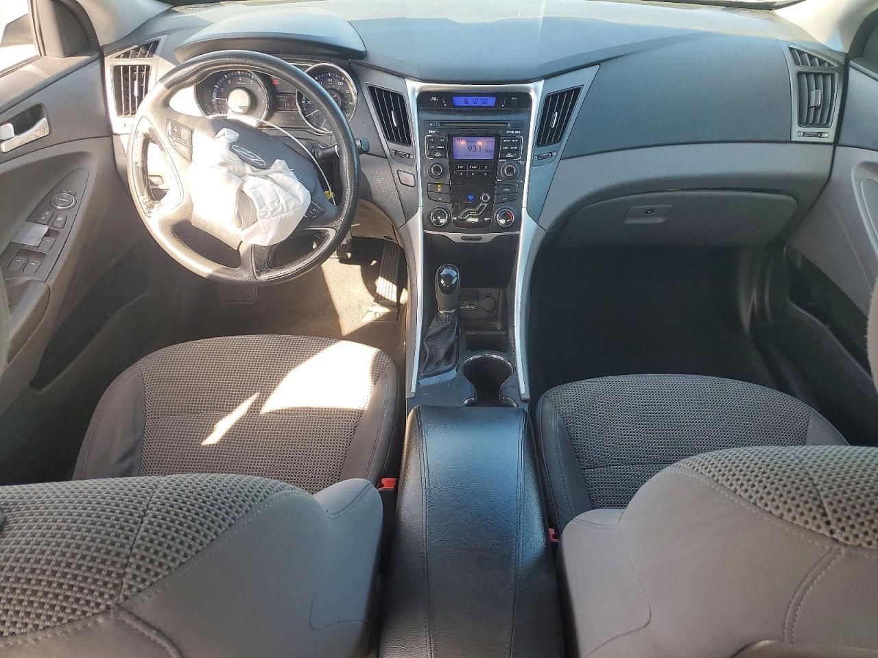 2011 HYUNDAI SONATA