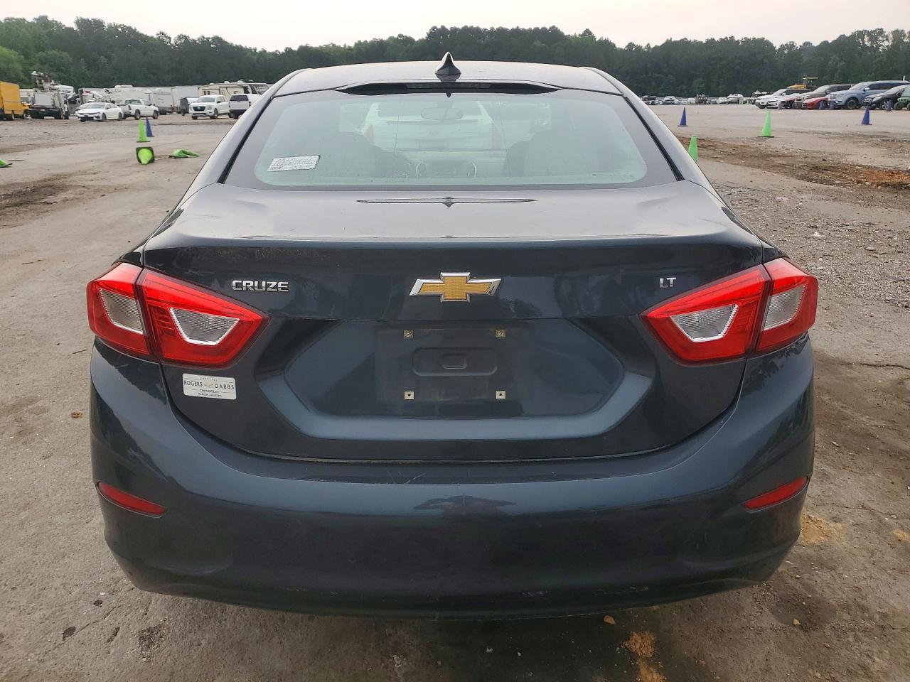 2018 CHEVROLET CRUZE