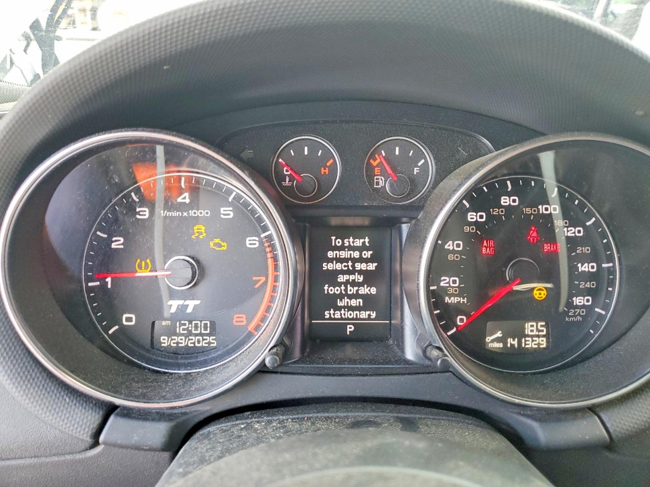 2010 AUDI TT