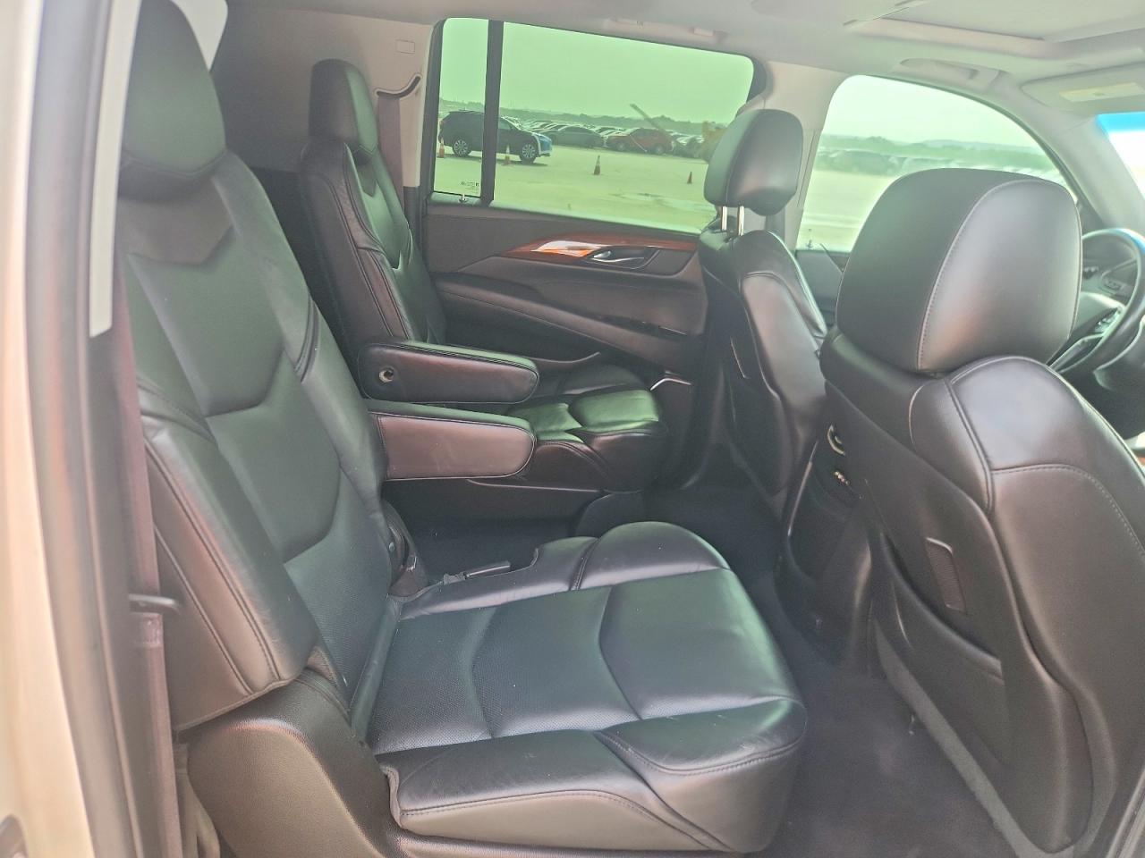 2015 CADILLAC ESCALADE