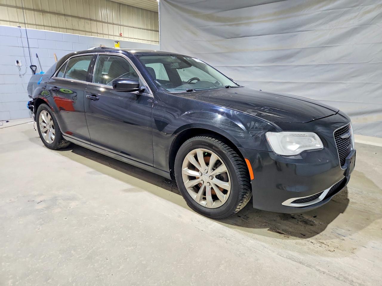 2018 CHRYSLER 300