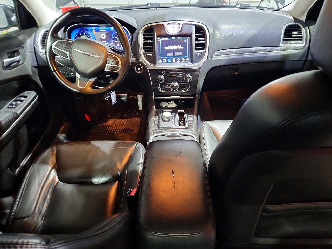 2018 CHRYSLER 300