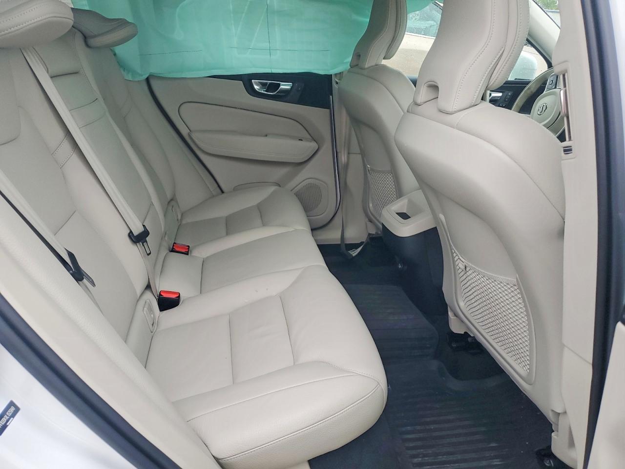 2020 VOLVO XC60