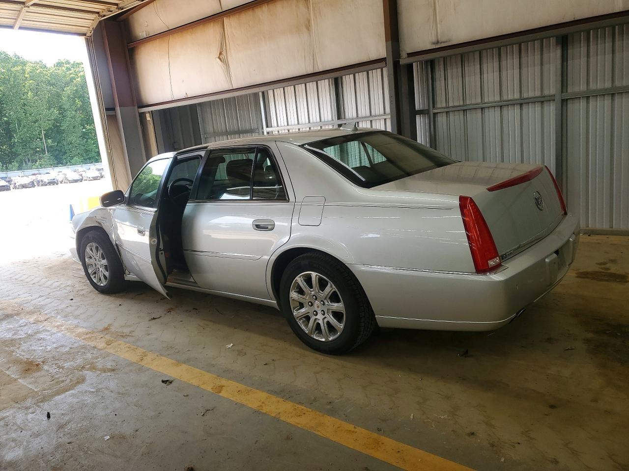 2009 CADILLAC DTS