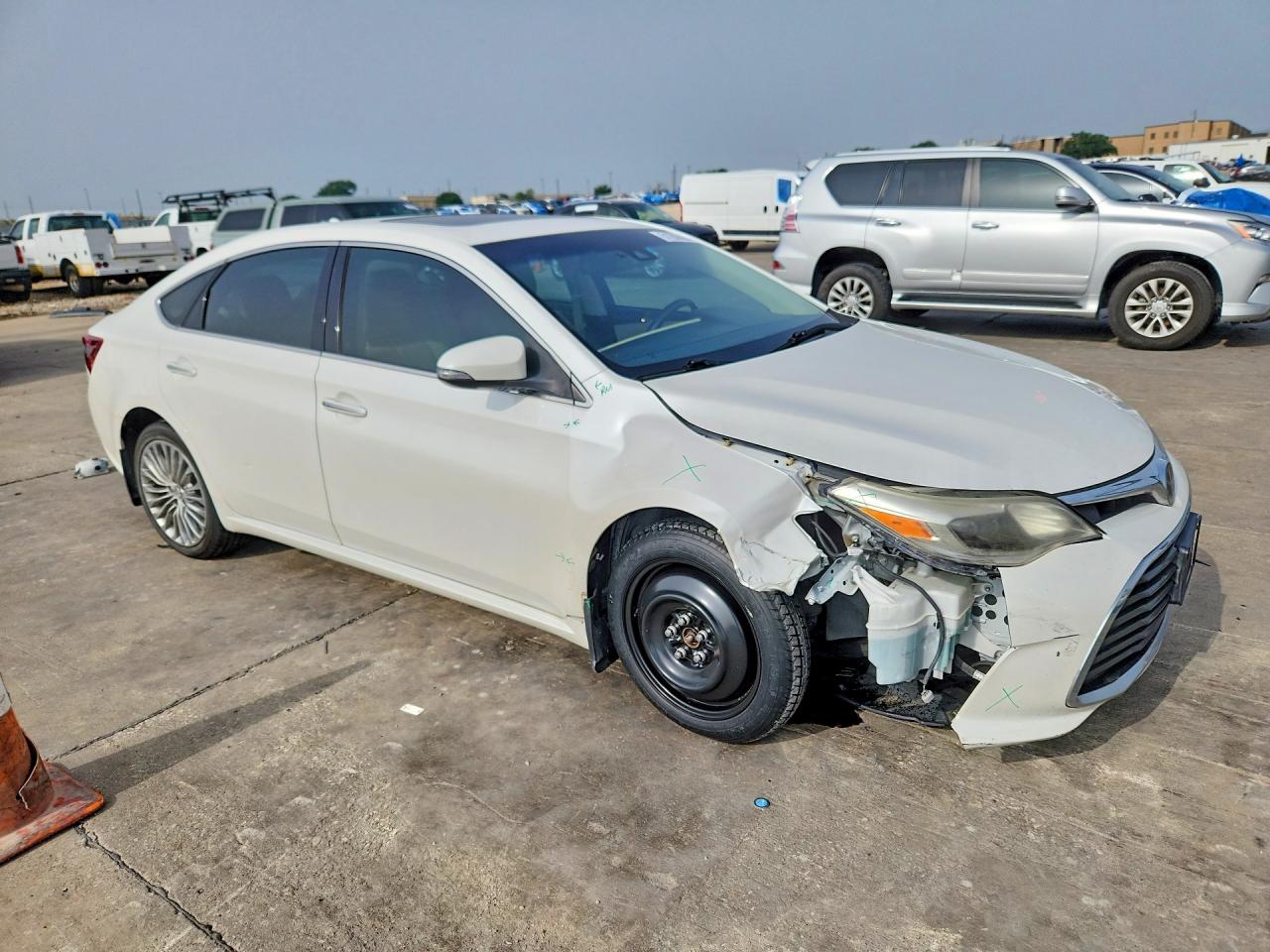 2017 TOYOTA AVALON