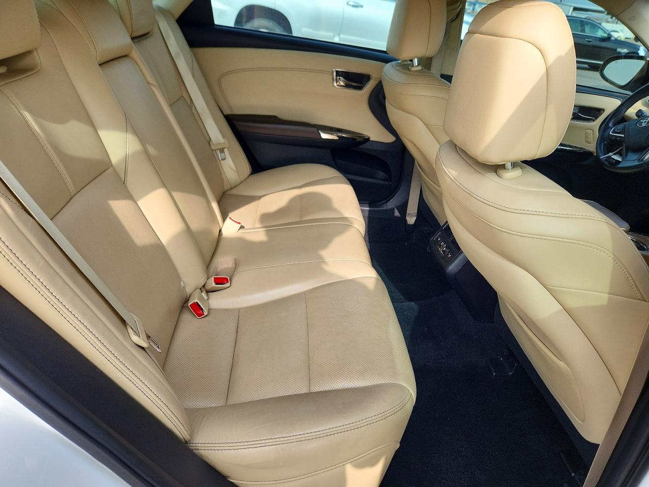 2017 TOYOTA AVALON