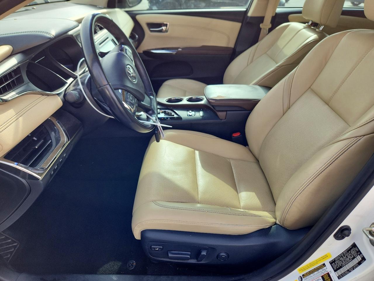 2017 TOYOTA AVALON