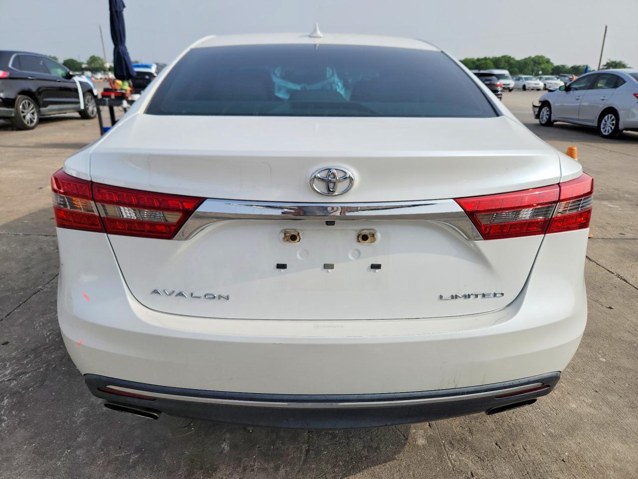 2017 TOYOTA AVALON