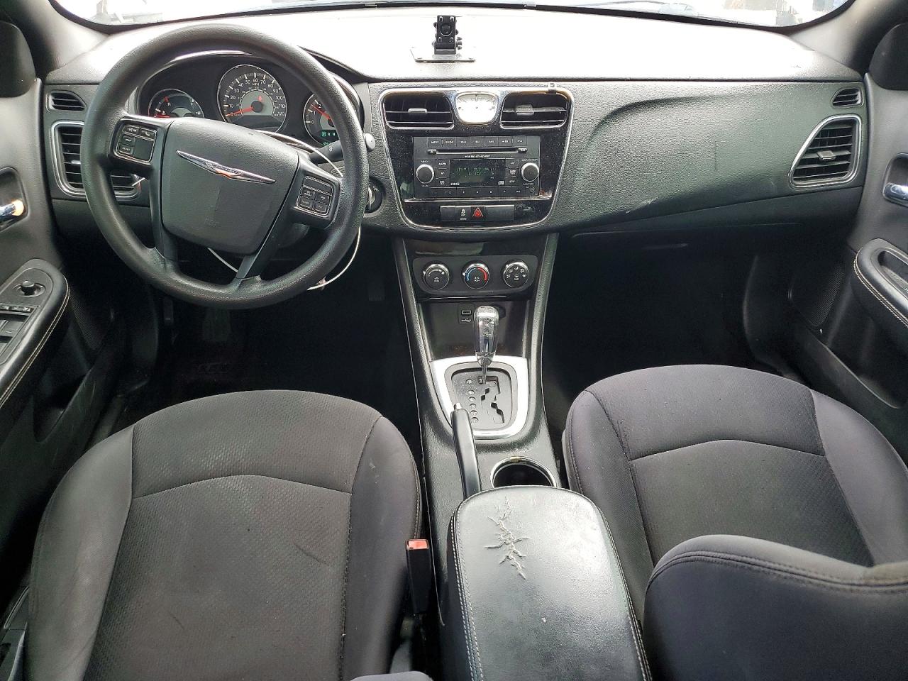 2013 CHRYSLER 200