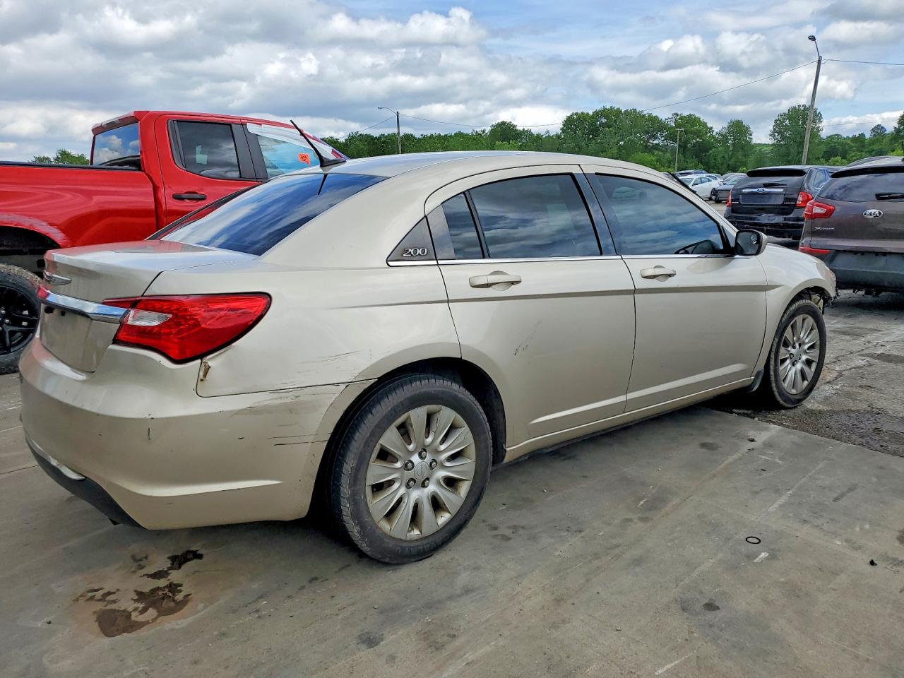 2013 CHRYSLER 200