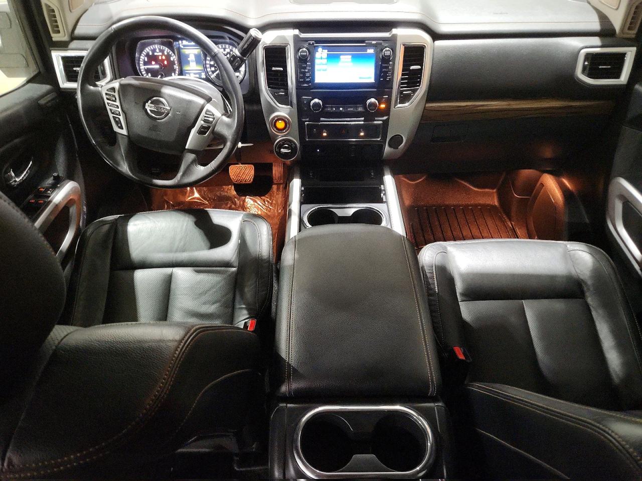 2016 NISSAN TITAN