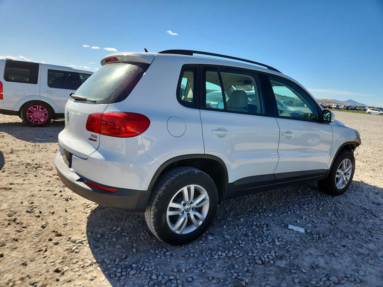 2016 VOLKSWAGEN TIGUAN