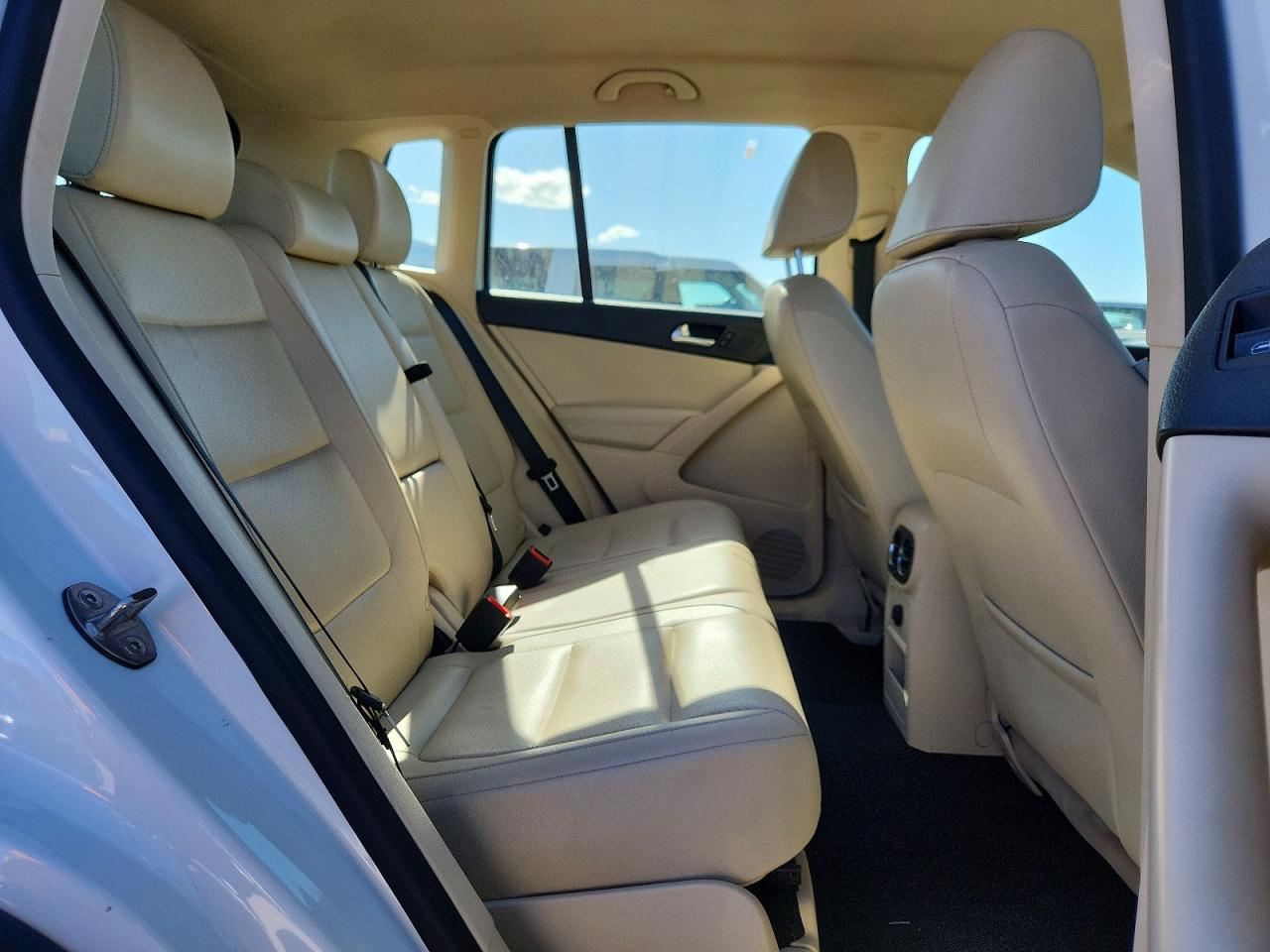 2016 VOLKSWAGEN TIGUAN