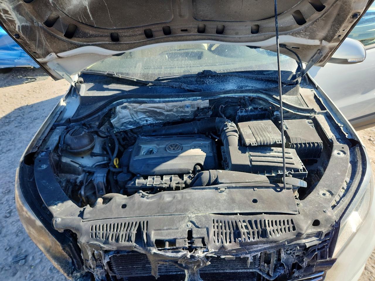 2016 VOLKSWAGEN TIGUAN