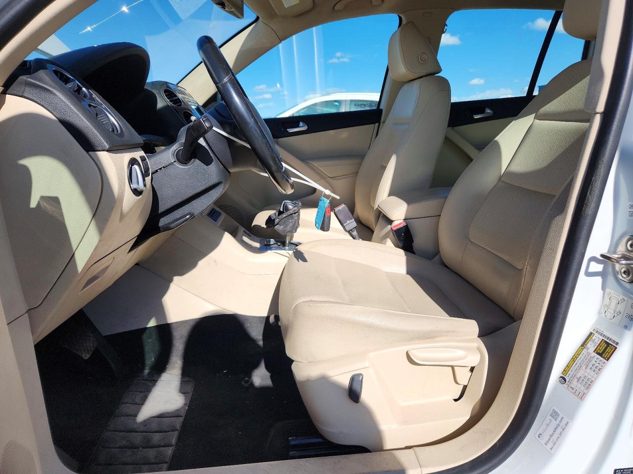 2016 VOLKSWAGEN TIGUAN