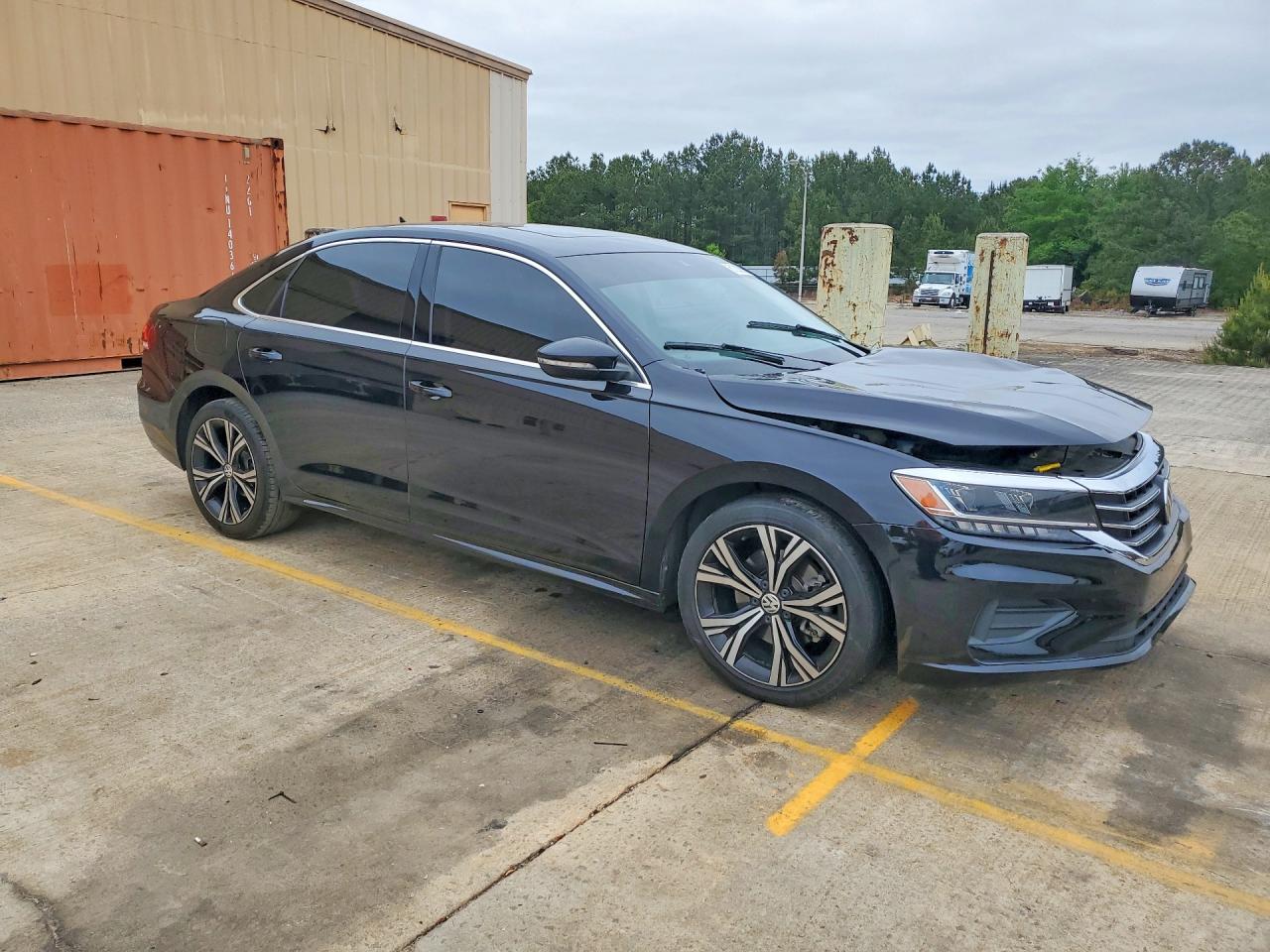 2021 VOLKSWAGEN PASSAT
