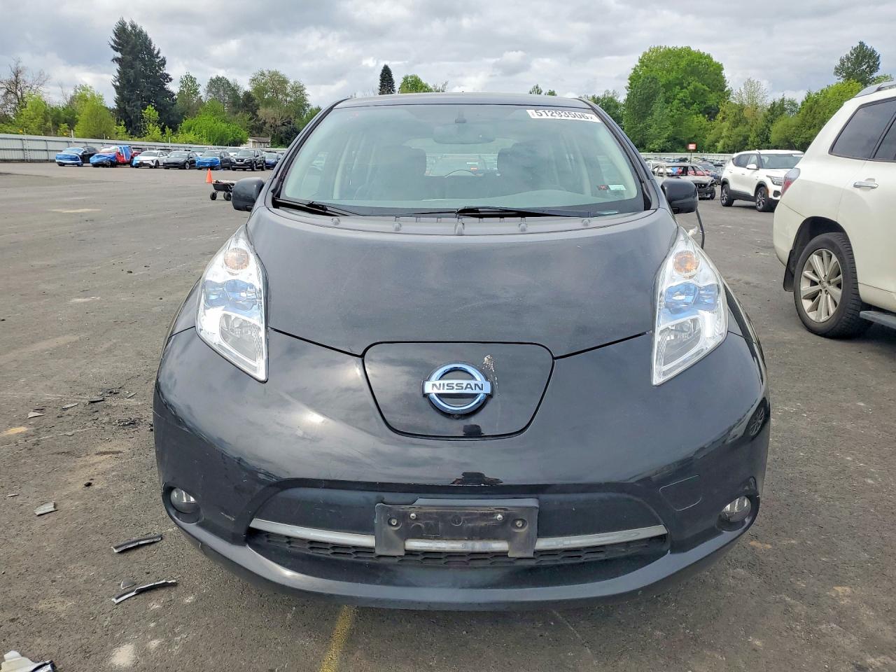 2015 NISSAN LEAF