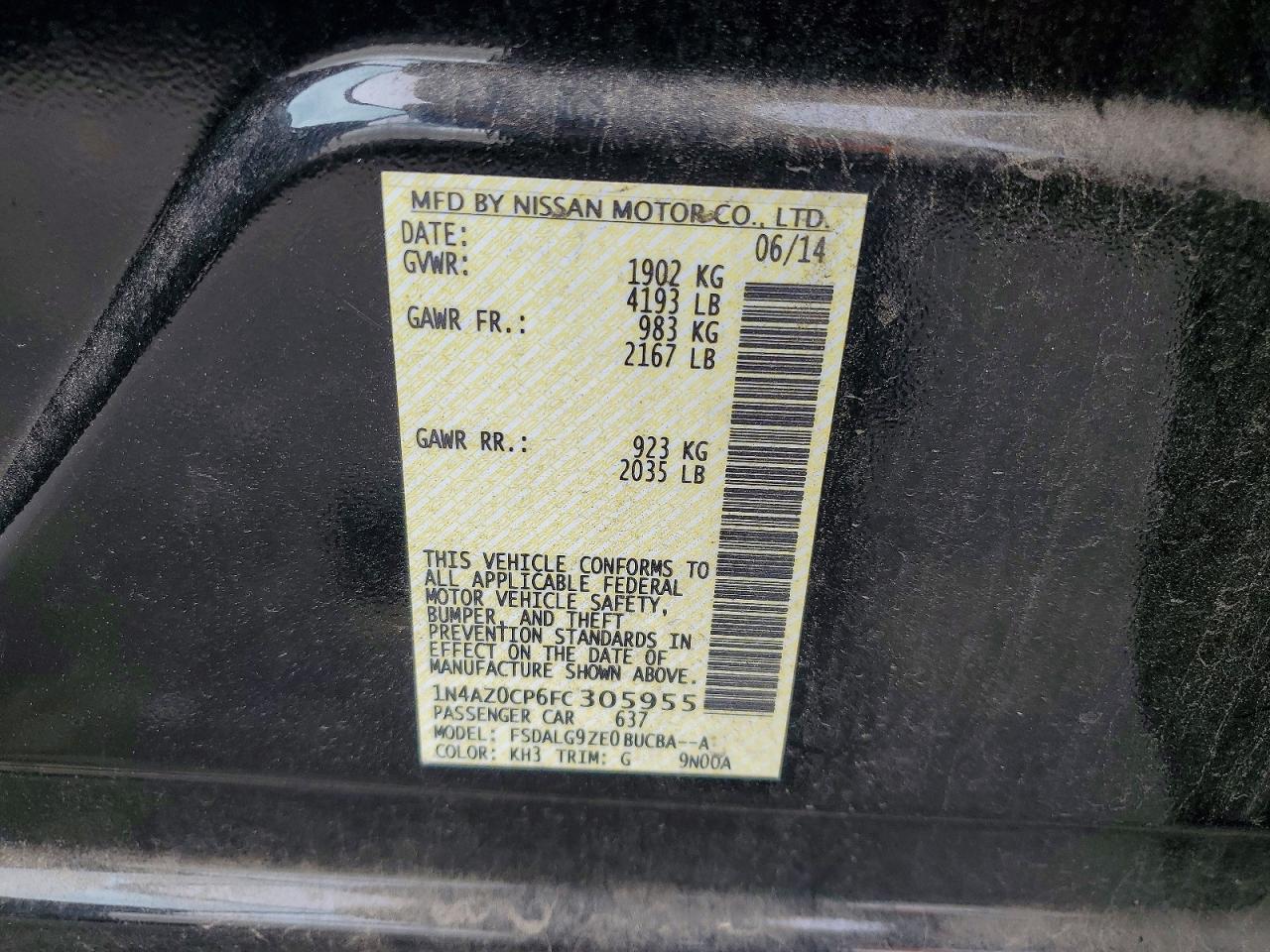 2015 NISSAN LEAF