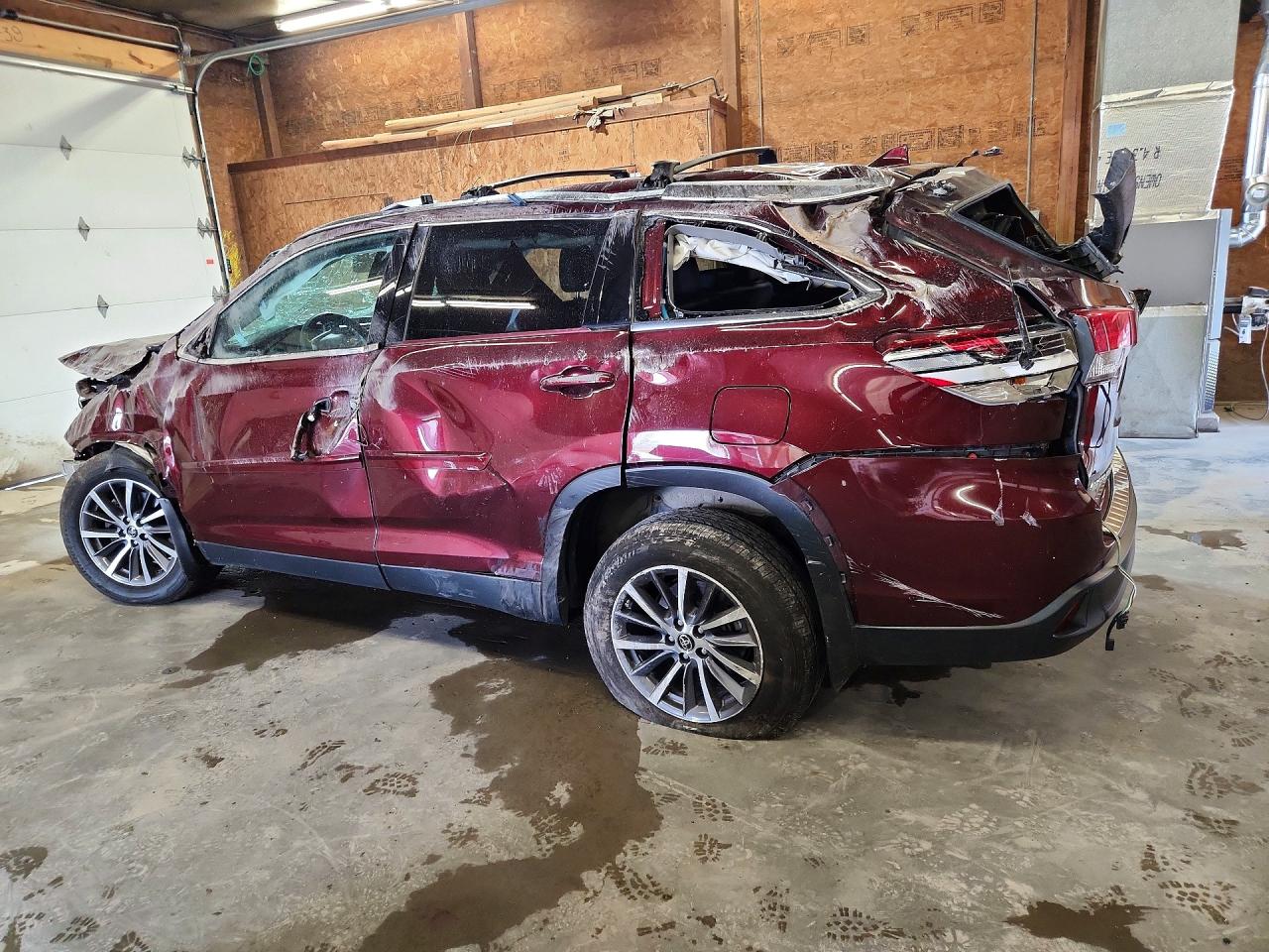 2019 TOYOTA HIGHLANDER