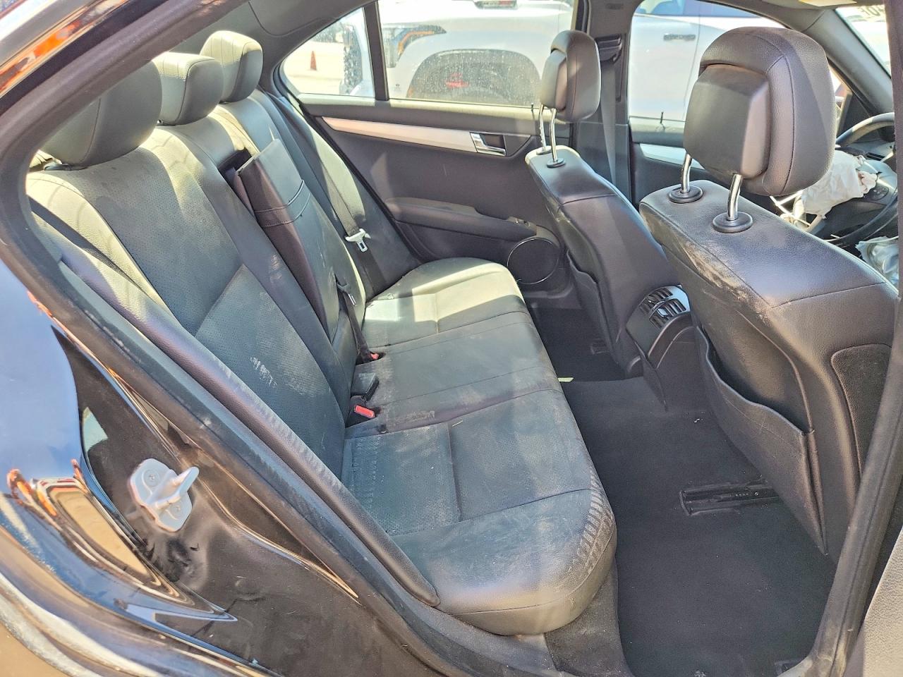 2010 MERCEDES-BENZ C-CLASS