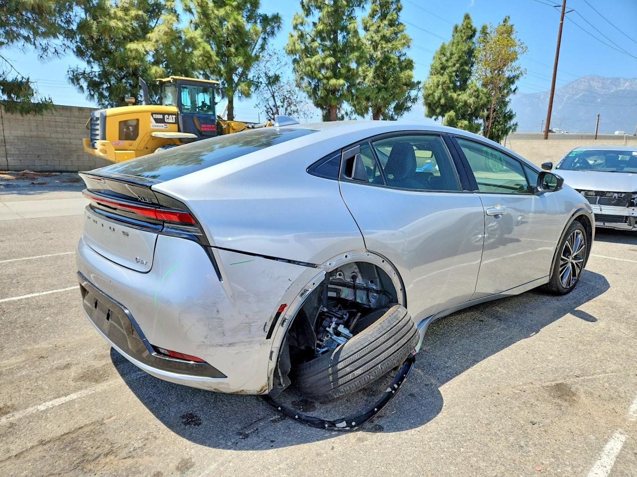 2024 TOYOTA PRIUS