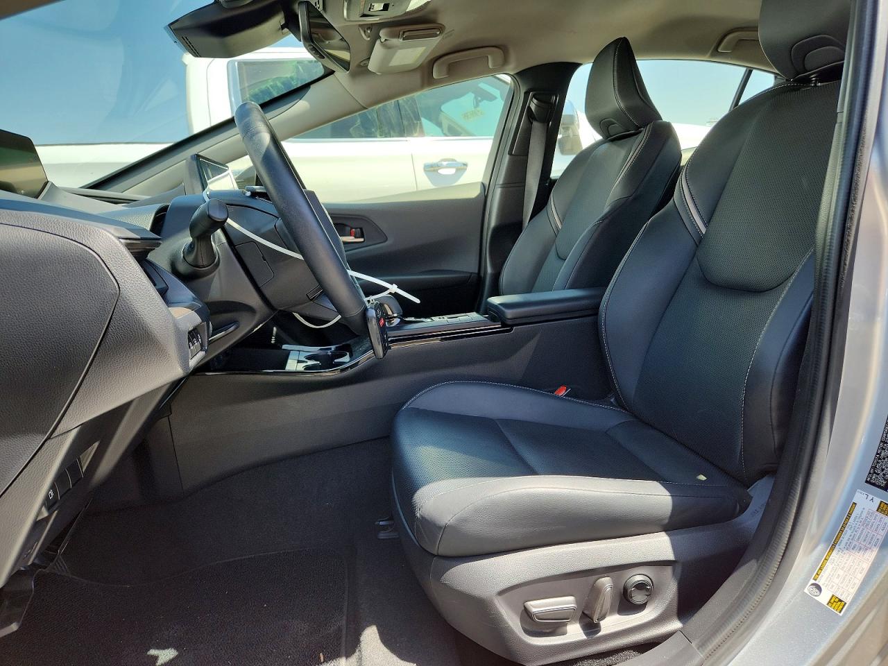 2024 TOYOTA PRIUS