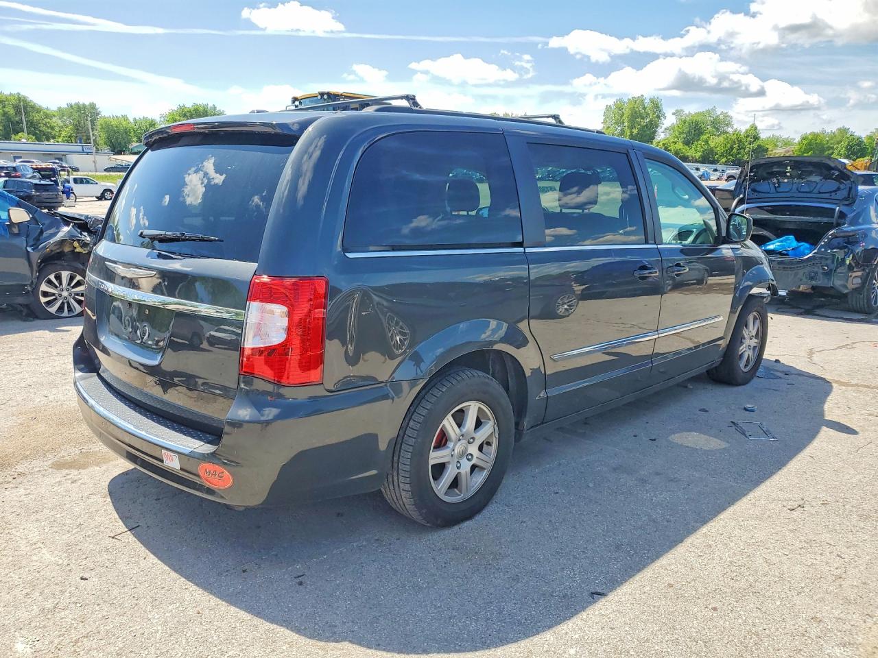 2012 CHRYSLER MINIVAN