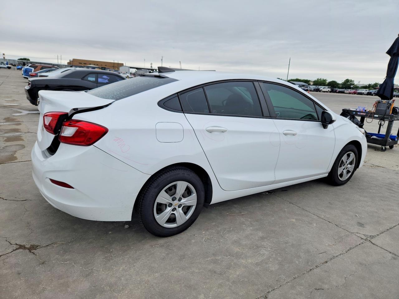 2018 CHEVROLET CRUZE
