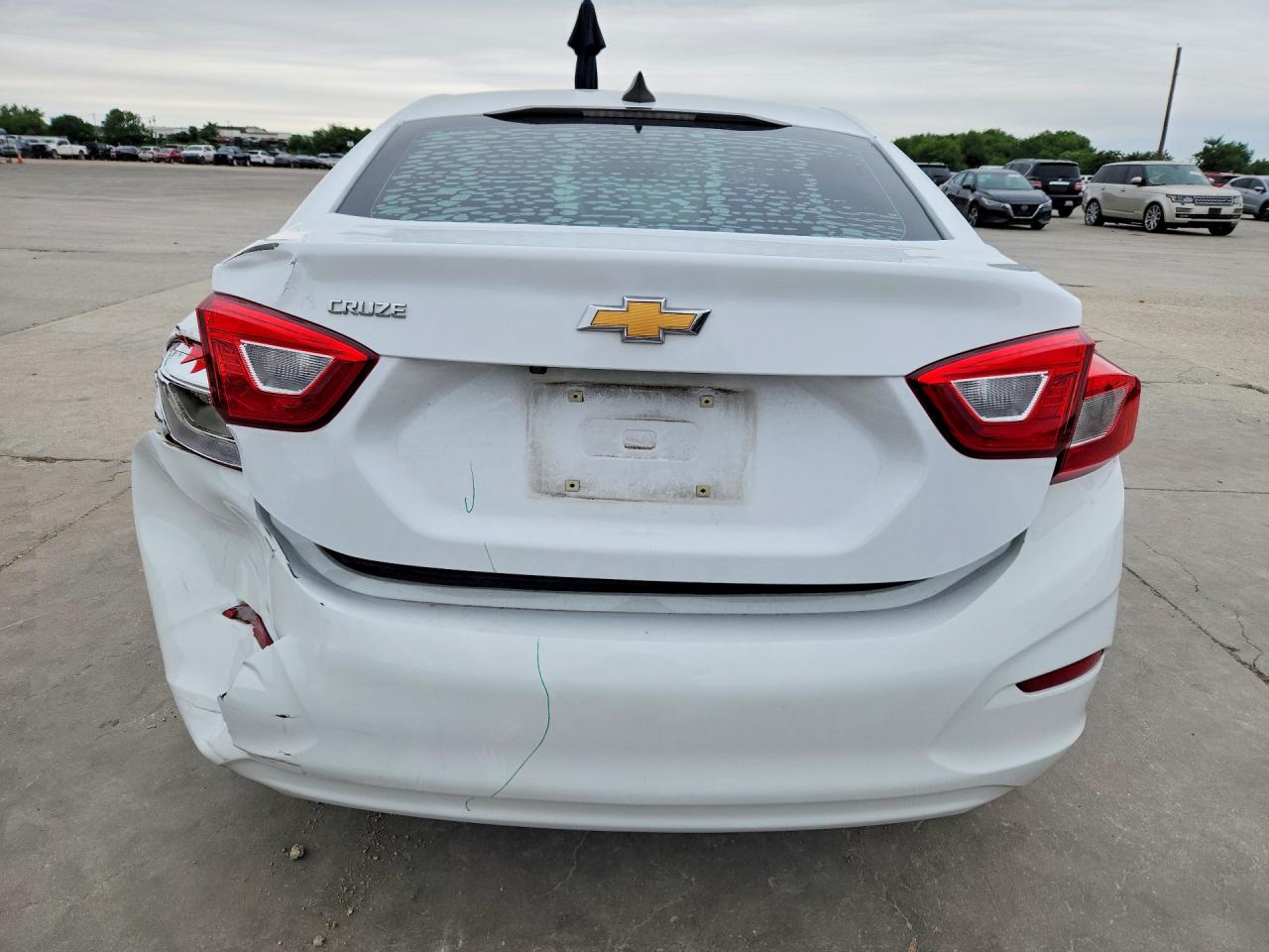 2018 CHEVROLET CRUZE