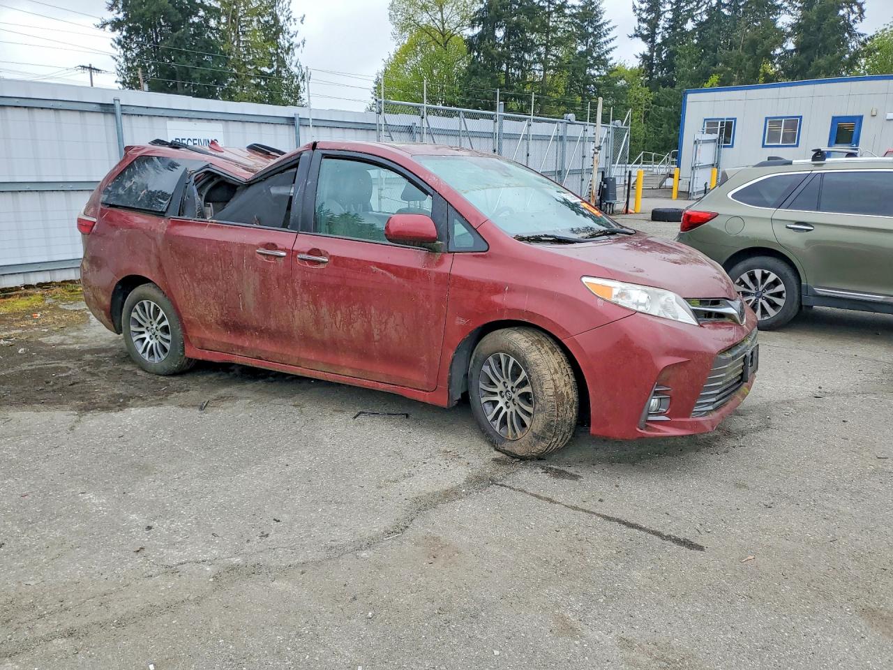 2019 TOYOTA SIENNA