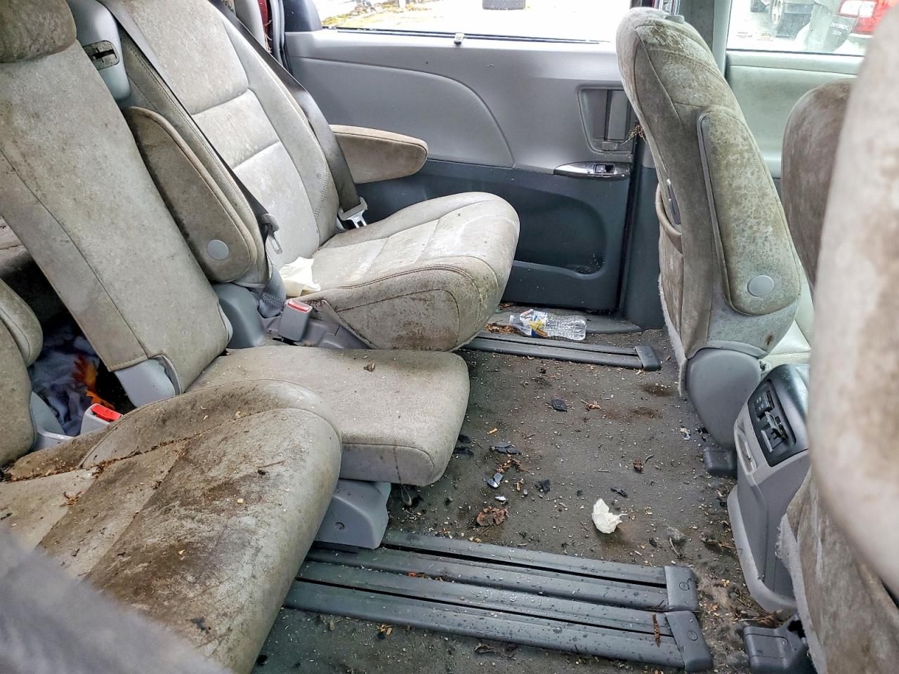 2019 TOYOTA SIENNA